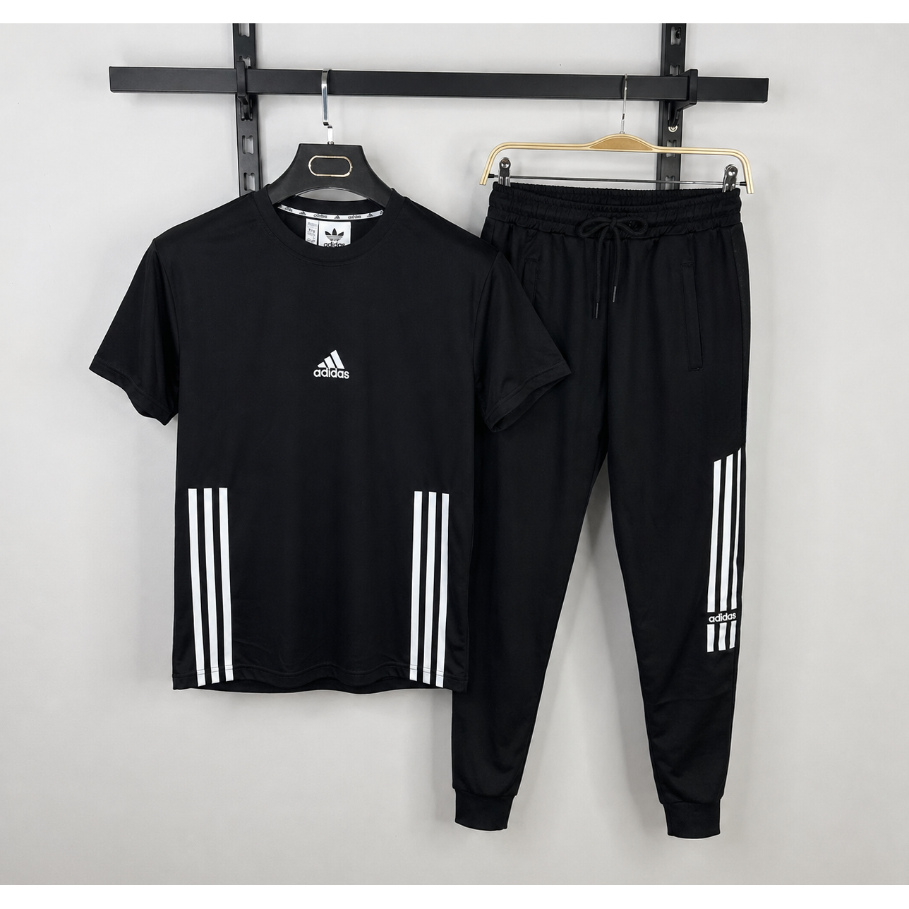 Ensemble adidas V49